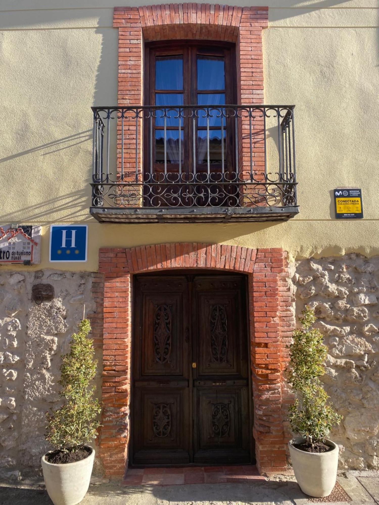 Hotel Restaurante Agapio De Tresnino Quintanilla de Onésimo Esterno foto