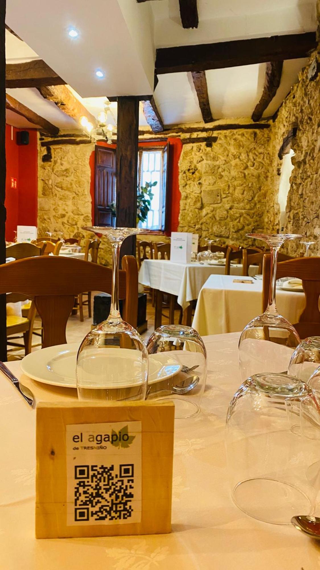 Hotel Restaurante Agapio De Tresnino Quintanilla de Onésimo Esterno foto